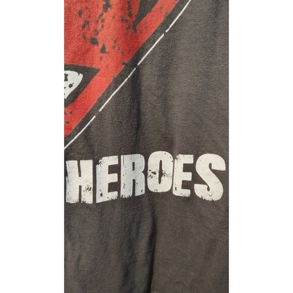 I Train Super Heroes Men's Size Large T-Shirt Coach Fitness Fast Shipping Teach - Picture 8 of 16